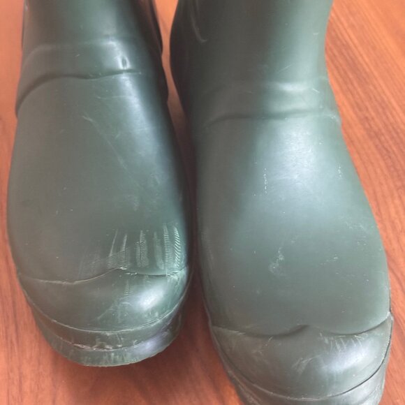 HUNTER Rain Boots - Tall in Forest Green - Picture 4 of 7